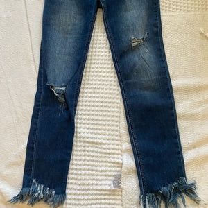 Cropped Blue Jeans